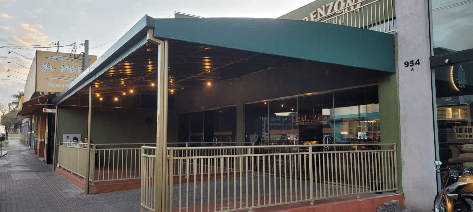 Toldo em Lona Instalado